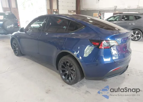 2023 Tesla Model Y Awd/Long Range Dual Motor All-Wheel Drive from USA, damaged, VIN 7SAYGDEE9PF889132
